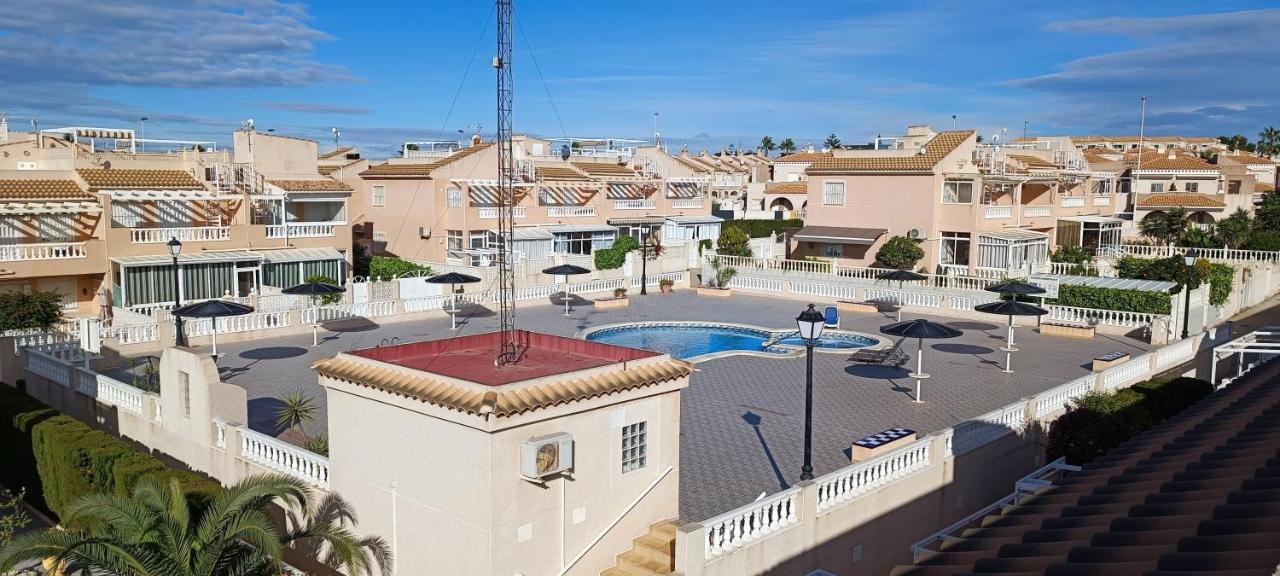 Pmt10 - Townhouse Bravomar 8, Pool, 4 Bedroom Torrevieja Esterno foto